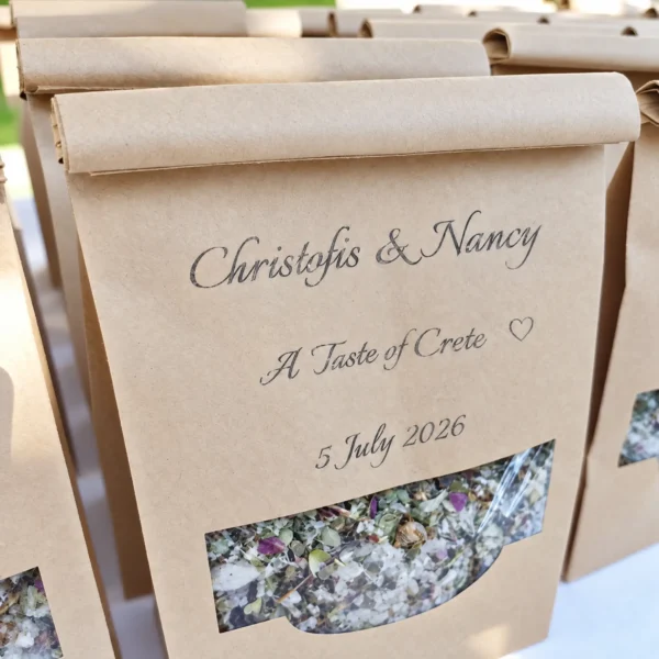 Wedding favor - Custom Dittany Bags Kraft σακούλα με παράθυρο και εκτύπωση "Christofis & Nancy - A Taste of Crete", γεμάτη με κρητικά βότανα και δίκταμο.